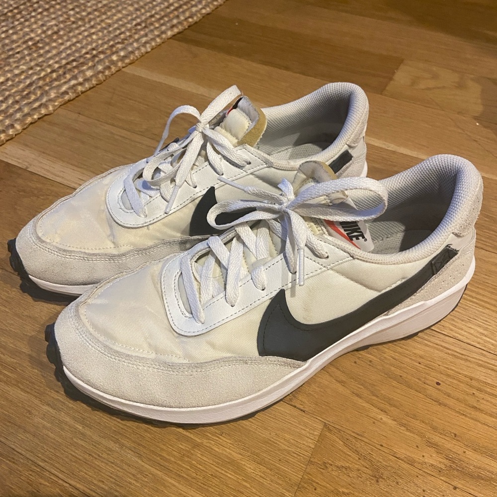 Nike Waffle Debut sneakers in white and black